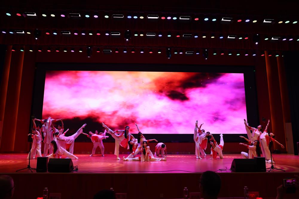 舞蹈表演：当代节奏.Jpeg